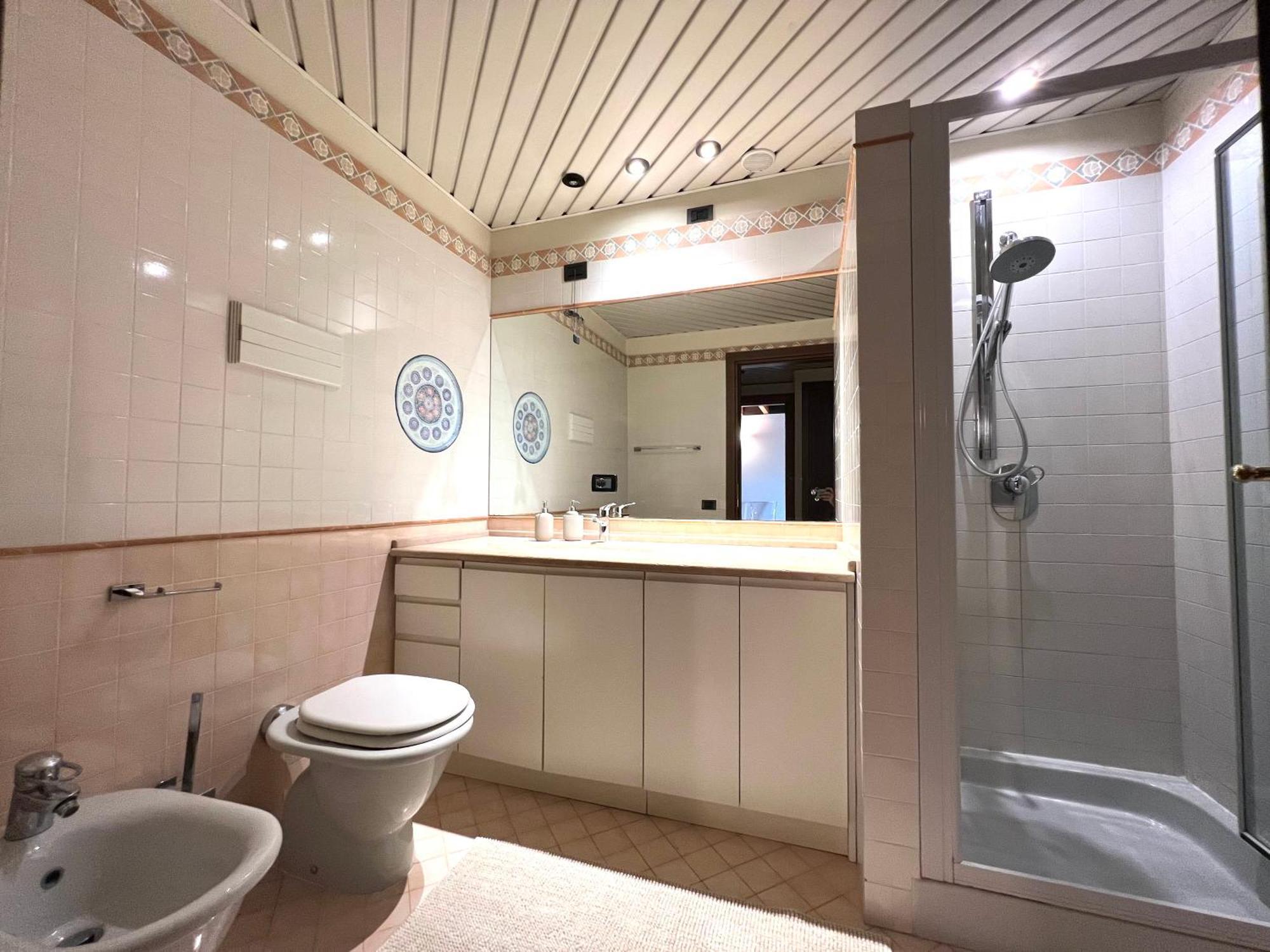 Attico In Piazza Matteotti Apartman Desenzano del Garda Kültér fotó